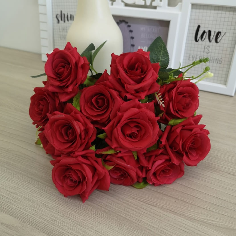 Искусственные цветы на могилу в Димитровграде | Цветы искусственные «Розы острые», красные, букет