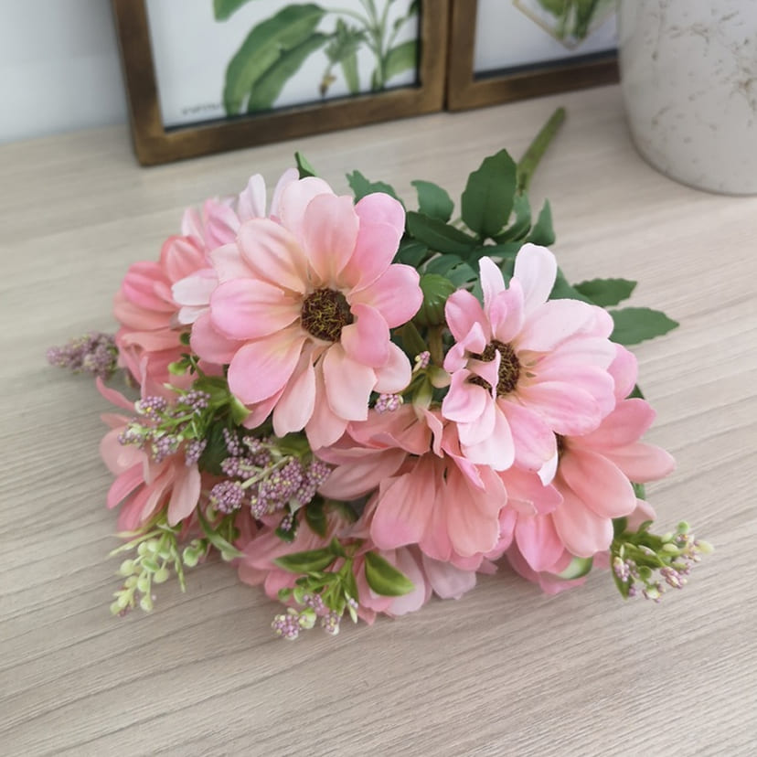 Искусственные цветы на могилу в Димитровграде | Цветы искусственные «Ромашки с бутонами», розовые, букет